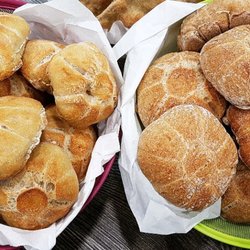 Insalute - Pane con lievito madre e farina macinata a pietra