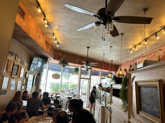 Panizza Bistro by null