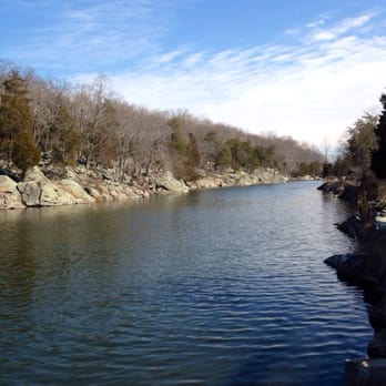 Great Falls Park - Along the long walk to see the rushing falls~ - Parks Near Me - McLean, Virginia Great Falls Park - Along the long walk to see the rushing falls~ - Parks Near Me - McLean, Virginia