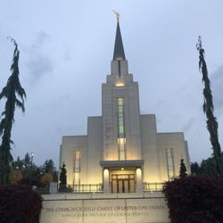 The Church of Jesus Christ of Latter-day Saints - Vancouver BC Temple (Langley).