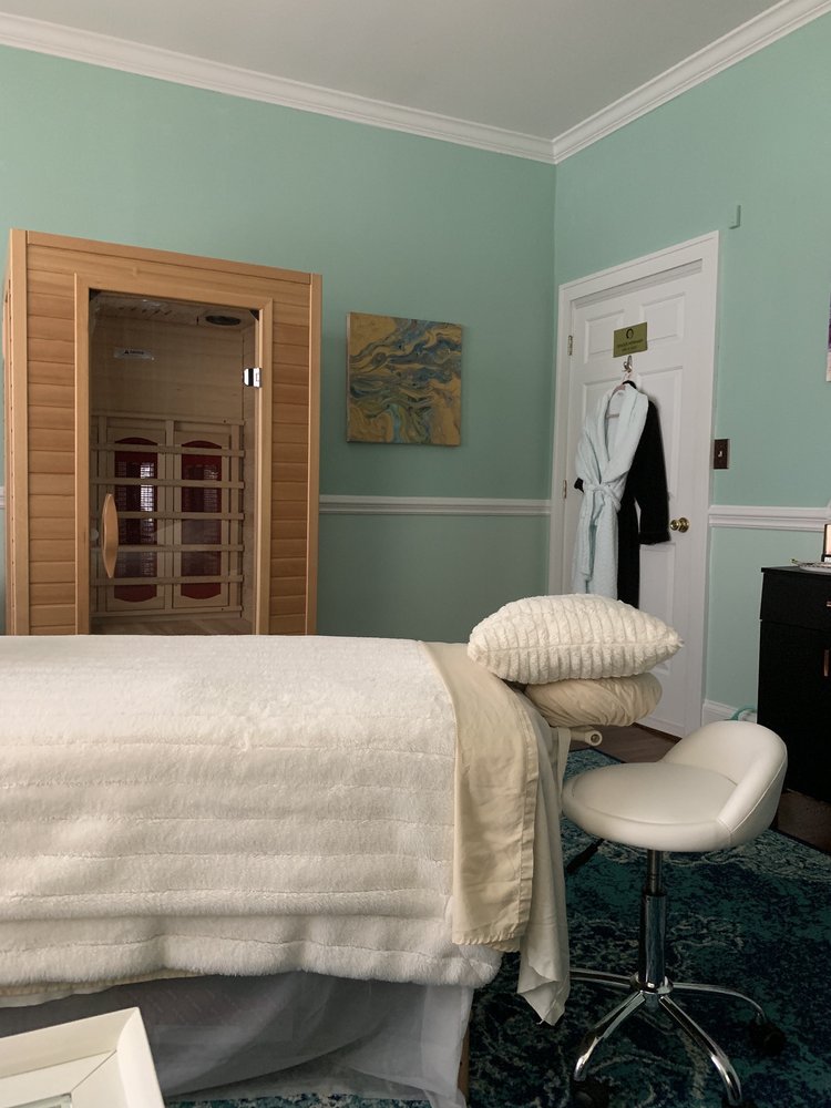 Skye Spa Charlotte Logo