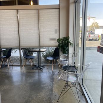 Solo Brew & Roasters - Cute seating area inside Solo Brew - Coffee & Tea Near Me - Apple Valley, California