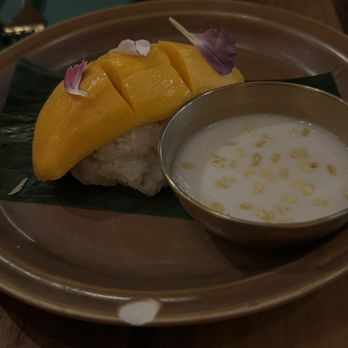 Mitr Thai - Mango and banana dessert - Thai Near Me - New York, New York