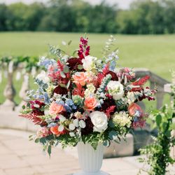 Achara Florist & Fine Gifts