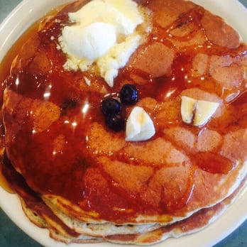 The Omelettry - Blueberry banana gluten free short stack heavenly bliss - American Near Me - Austin, Texas