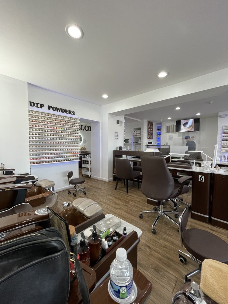 Aramingo Lashes Nails & Spa