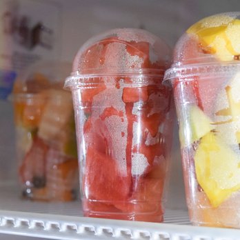 Fiesta de Frutas - a variety of fruit in plastic cups - Juice Bars & Smoothies Near Me - Dallas, Texas