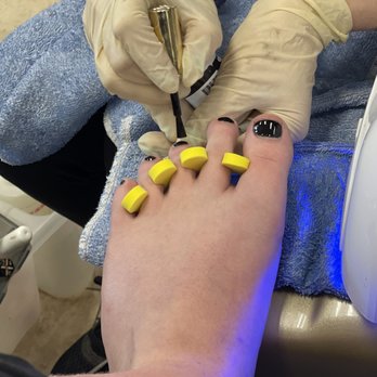 ML Pro Nails & Spa - Half of my toe nail is gone. - Waxing Near Me - Kissimmee, Florida ML Pro Nails & Spa - Half of my toe nail is gone. - Waxing Near Me - Kissimmee, Florida