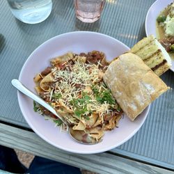 Pasta bolognese