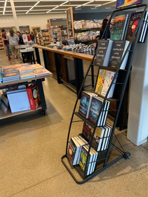 Barnes & Noble by null