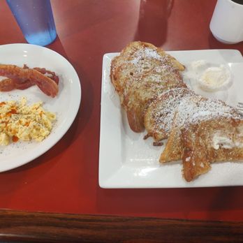 Arthur's Family Restaurant - Breakfast & Brunch Near Me - Orange, California