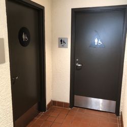 John Muir Medical Center - Restrooms downstairs