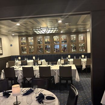 Caucus Club - Steakhouses Near Me - Detroit, Michigan Caucus Club - Steakhouses Near Me - Detroit, Michigan