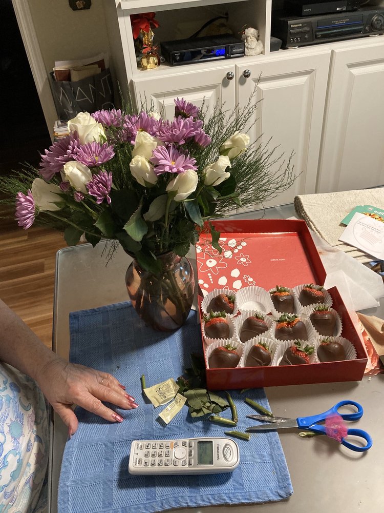 EDIBLE ARRANGEMENTS Updated May 2024 18 Photos & 40 Reviews 33139