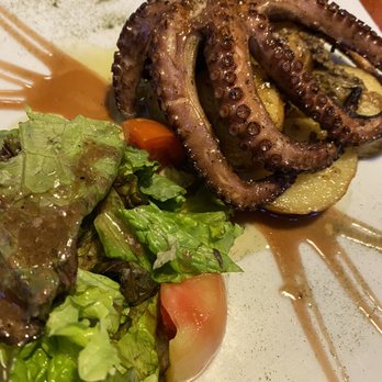 Chiltepín Marisquillos - Octopus was grilled perfection - Seafood Near Me - Playa del Carmen, ROO