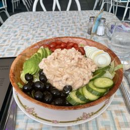 Shrimp Louie Salad