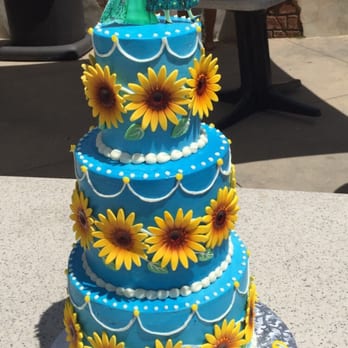 Pin Up Cakes - Frozen Fever Cake - Patisserie/Cake Shop Near Me - Whittier, California