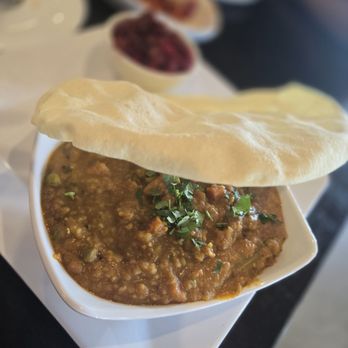 A2B Indian Veg restaurant - Besebeli bhaat with papad - Indian Near Me - Warrenville, Illinois