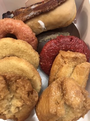 Lee Donuts by null