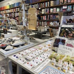 Johns Creek Books and Gifts