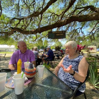 Bountiful Farms Bistro - Dining area - Farmers Market Near Me - Okahumpka, Florida Bountiful Farms Bistro - Dining area - Farmers Market Near Me - Okahumpka, Florida