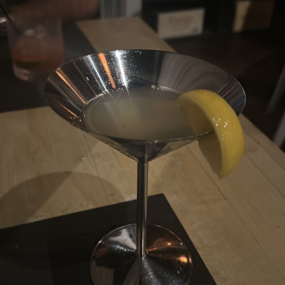 The Pearl Kitchen & Bar - Lemon drop martini - Seafood Near Me - Bluffton, South Carolina The Pearl Kitchen & Bar - Lemon drop martini - Seafood Near Me - Bluffton, South Carolina