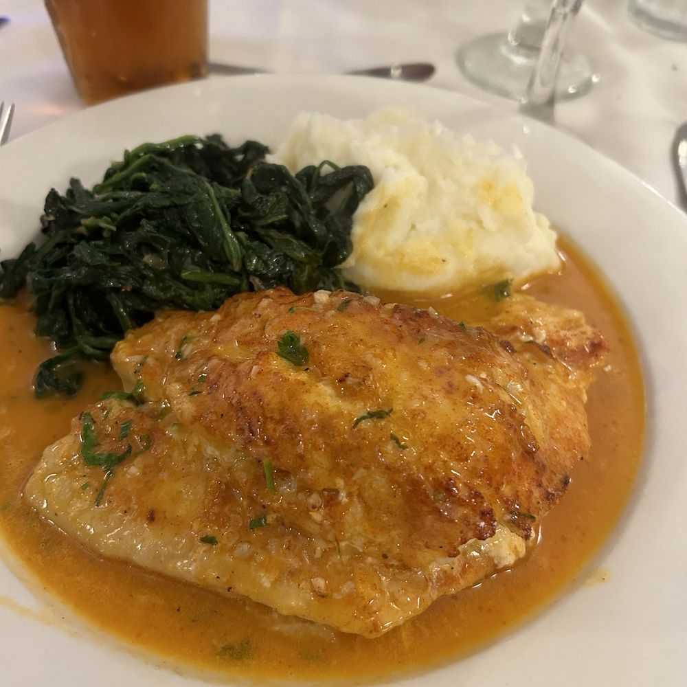 Yellowtail w Broccoli Rabe Yellowtail w Broccoli Rabe