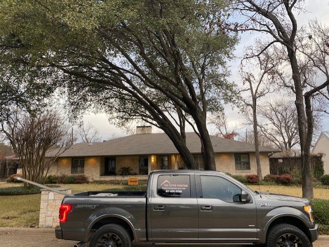 Slide of Mid-Cities Roofing