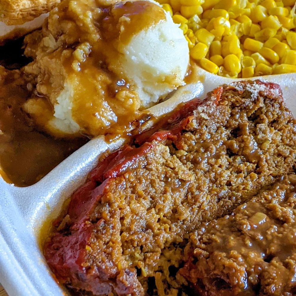 Kathy De's Deli - Amazing Meatloaf Dinner. I feel like my Mom had made it for me. - Delis Near Me - Chicago, Illinois
