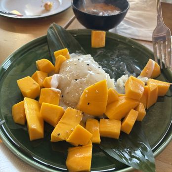 Chiang Rai - Mango Sticky Rice - Thai Near Me - Long Beach, California