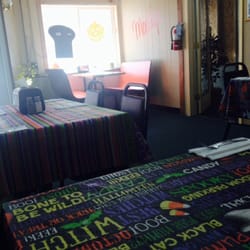 Maddy's Pizzaria - Inside looking out