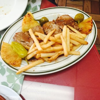 Sabor Unido - Oven Roasted Pork Loin with Pineapple and peppers. - Portuguese Near Me - Newark, New Jersey Sabor Unido - Oven Roasted Pork Loin with Pineapple and peppers. - Portuguese Near Me - Newark, New Jersey