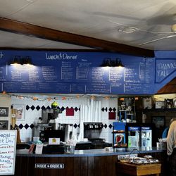 Shaw's Barbecue House - Counter