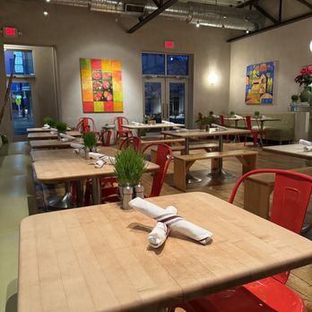 Vinaigrette - Dining area. - Salad Near Me - Albuquerque, New Mexico