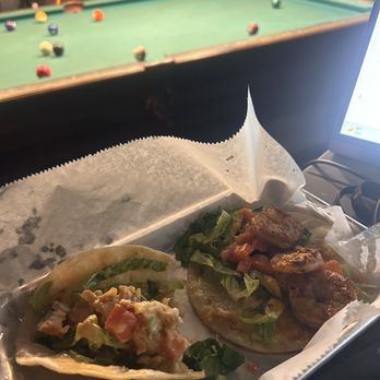 Chairs - Fried Chicken Taco (1) Cajun Shrimp Taco - Bars Near Me - East Point, Georgia