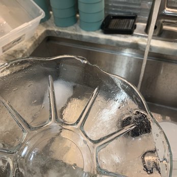 All That Matters Moving LLC - Broken serving dish - Movers Near Me All That Matters Moving LLC - Broken serving dish - Movers Near Me