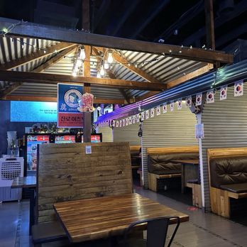 Q Bistro - Ambiance - Korean Near Me - Las Vegas, Nevada