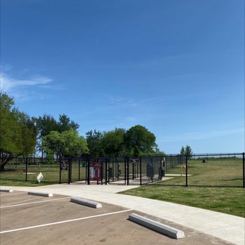 Burleson Bark Park - Entrance - Dog Parks Near Me - Burleson, Texas