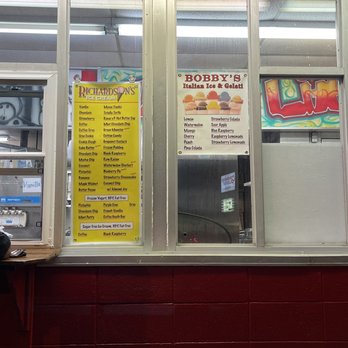 Dairy Barn - Ice Cream & Frozen Yogurt Near Me - Randolph, Massachusetts
