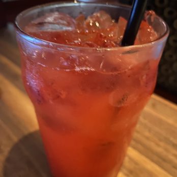 Cheddar's Scratch Kitchen - Strawberry lemonade - American Near Me - Lexington, Kentucky Cheddar's Scratch Kitchen - Strawberry lemonade - American Near Me - Lexington, Kentucky