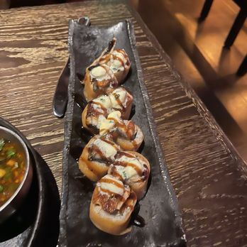 Roka Hula - Eel barbecue roll - Tiki Bars Near Me - Delray Beach, Florida Roka Hula - Eel barbecue roll - Tiki Bars Near Me - Delray Beach, Florida