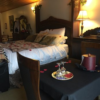 Echo Canyon Spa Resort - Hotels Near Me - Sulphur, Oklahoma