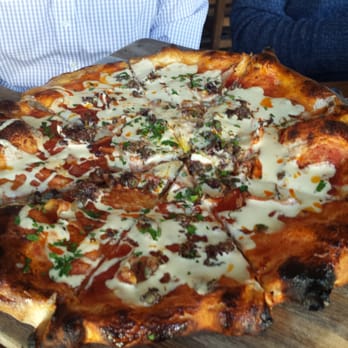 Gather - Spicy tomato pizza with pancetta and an egg! ~25 - New American Near Me - Berkeley, California Gather - Spicy tomato pizza with pancetta and an egg! ~25 - New American Near Me - Berkeley, California
