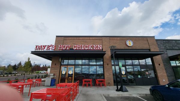 Dave's Hot Chicken by null