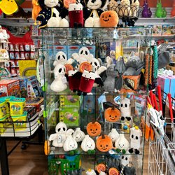 Learning Tree Toys - Brand-new Halloween Jellycat plush toys are now available at The Learning Tree. Discover adorable ghosts, pumpkins, bats, bun...