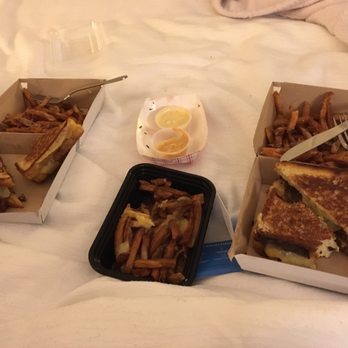 Roxy's Gourmet Grilled Cheese - Sandwiches Near Me Roxy's Gourmet Grilled Cheese - Sandwiches Near Me