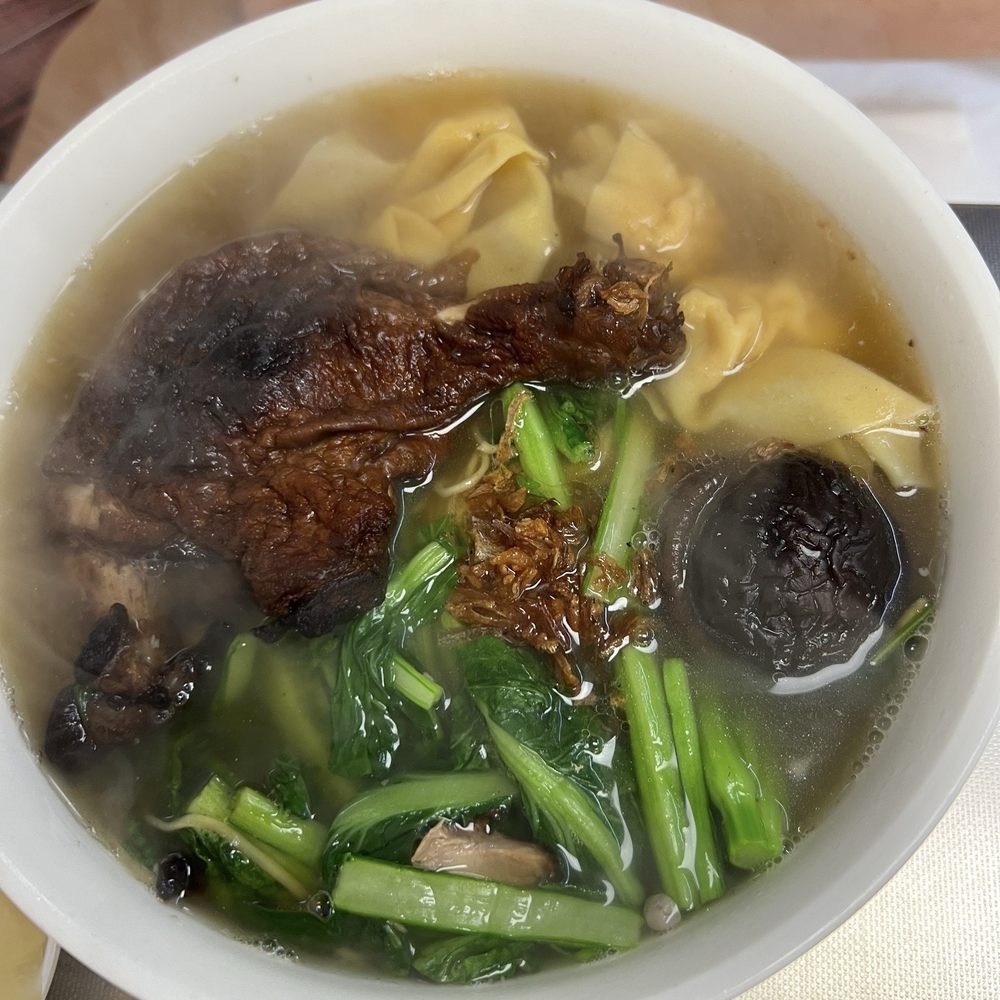 My Vi Mi Gia #2 - Mi Vit Tiem (Braised duck noodle soup) - Vietnamese Near Me - Garden Grove, California My Vi Mi Gia #2 - Mi Vit Tiem (Braised duck noodle soup) - Vietnamese Near Me - Garden Grove, California