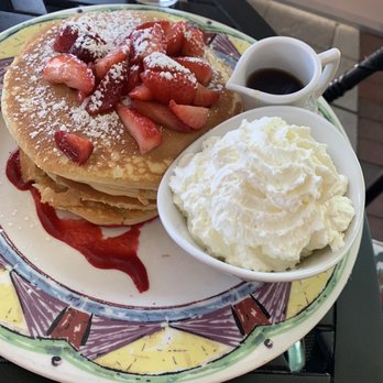 Miss Shirley's Cafe, Inner Harbor - Buttermilk pancakes w/ strawberries - Breakfast & Brunch Near Me - Baltimore, Maryland