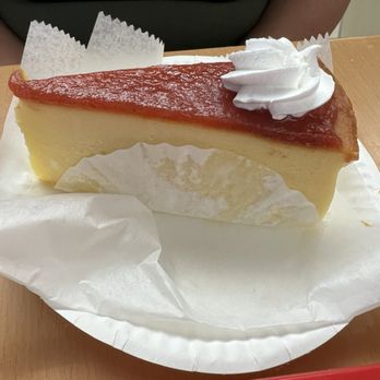 Panadería España Repostería - cheesecake- all pastries are yummy - Bakeries Near Me - Carolina, Puerto Rico