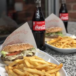 Döner Deluxe - Sehr lecker.. Cheeseburger Menü.